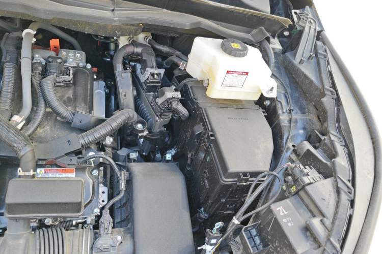 Used Toyota Granvia 2024 2.5L Hybrid Prestige PLUS Edition Engine Bay Left