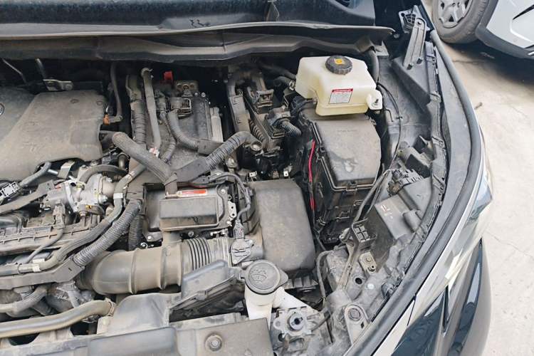 Used Toyota Granvia 2024 2.5L Hybrid Comfort Edition Engine Bay Left