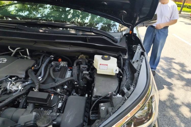 Used Toyota Granvia 2024 2.5L Hybrid Comfort Edition Engine Bay Left