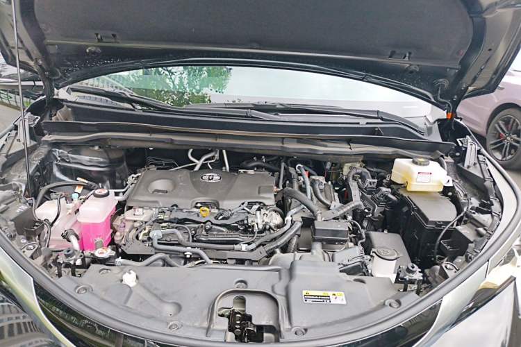 Used Toyota Granvia 2024 2.5L Hybrid Prestige PLUS Edition Engine Bay