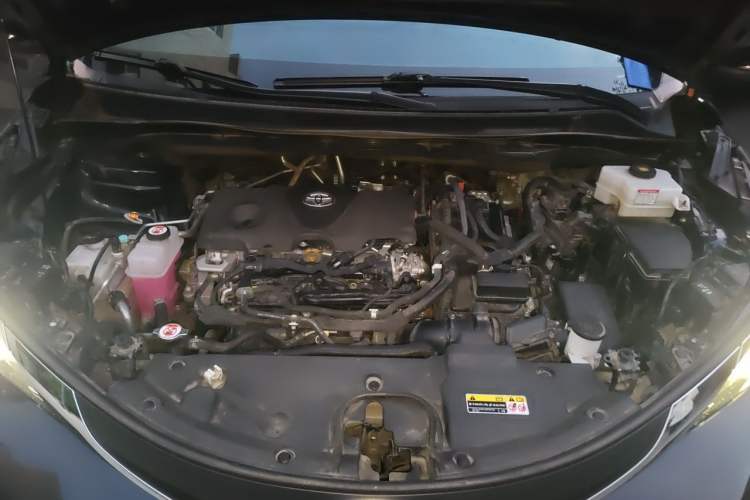 Used Toyota Granvia 2024 2.5L Hybrid Comfort Edition Engine Bay