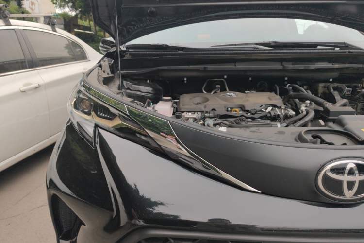 Used Toyota Granvia 2024 2.5L Hybrid Comfort Edition Engine Bay Right
