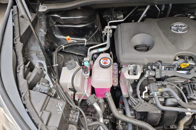 Used Toyota Granvia 2024 2.5L Hybrid Comfort Edition Engine Bay Right