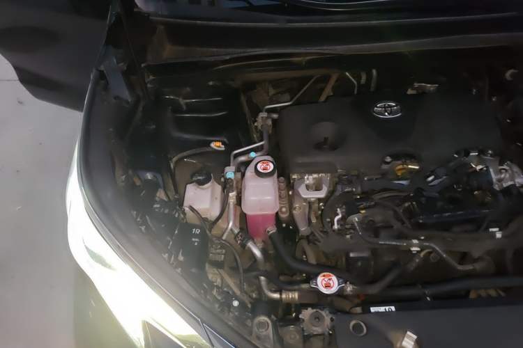 Used Toyota Granvia 2024 2.5L Hybrid Comfort Edition Engine Bay Right