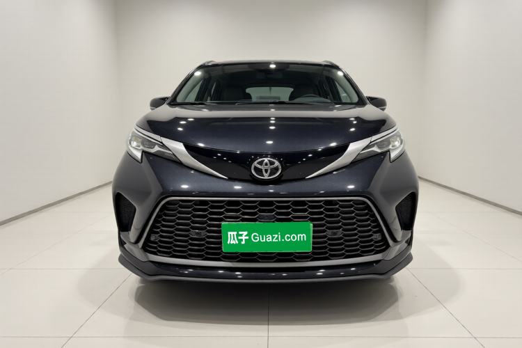 Used Toyota Granvia 2024 2.5L Hybrid Prestige PLUS Edition Exterior 1