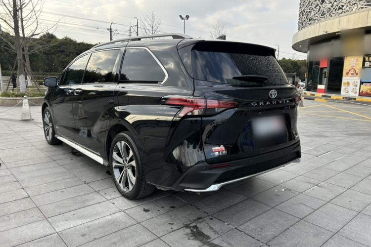 Used Toyota Granvia 2024 2.5L Hybrid Comfort Edition Exterior 2