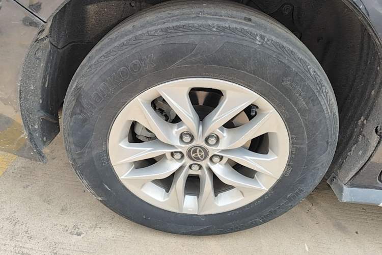 Used Toyota Granvia 2024 2.5L Hybrid Comfort Edition Exterior 2