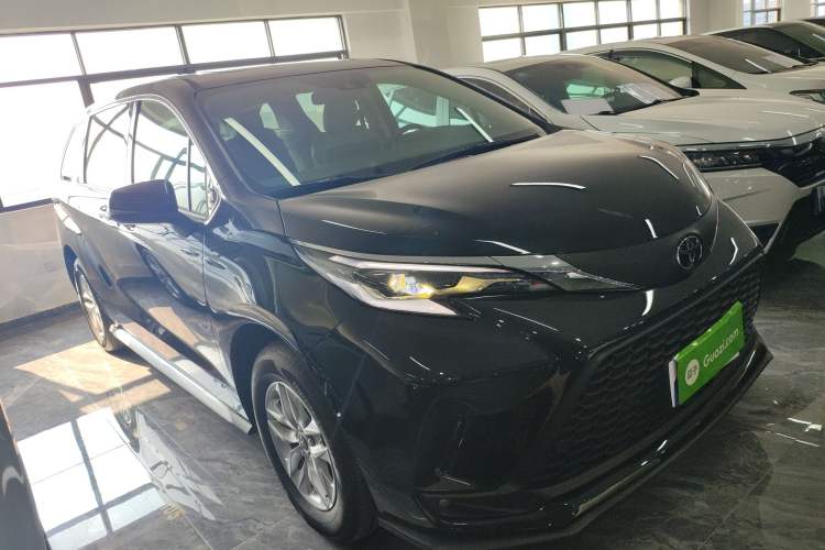 Used Toyota Granvia 2024 2.5L Hybrid Comfort Edition Exterior 2
