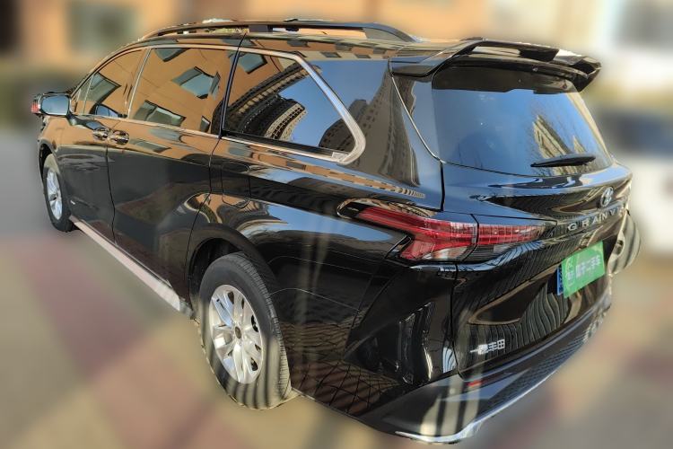 Used Toyota Granvia 2024 2.5L Hybrid Comfort Edition Exterior 3