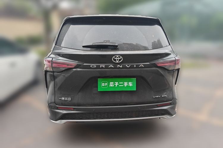 Used Toyota Granvia 2024 2.5L Hybrid Prestige PLUS Four-Wheel Drive Version Exterior 4