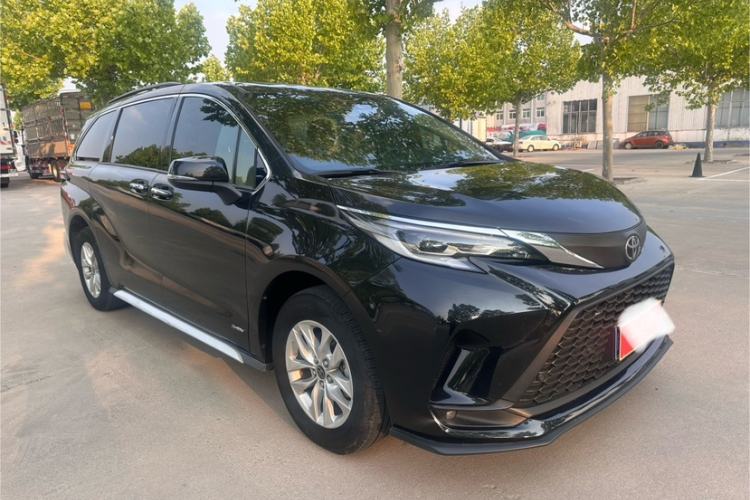 Used Toyota Granvia 2024 2.5L Hybrid Comfort Edition Exterior 4