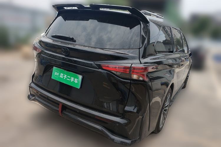 Used Toyota Granvia 2024 2.5L Hybrid Prestige PLUS Edition Exterior 5