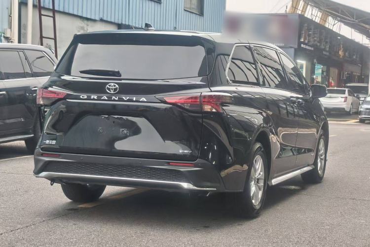 Used Toyota Granvia 2024 2.5L Hybrid Comfort Edition Exterior 5