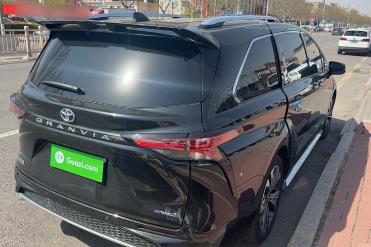 Used Toyota Granvia 2024 2.5L Hybrid Prestige PLUS Edition Exterior 5