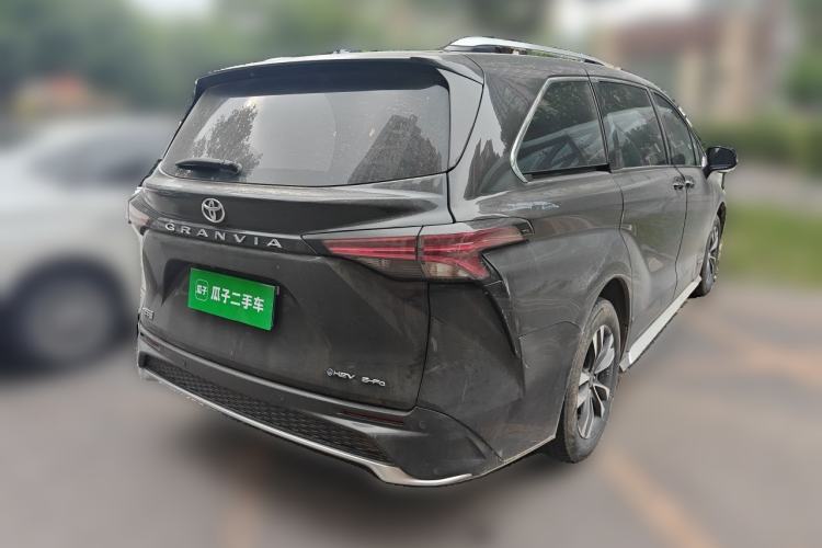 Used Toyota Granvia 2024 2.5L Hybrid Prestige PLUS Four-Wheel Drive Version Exterior 5