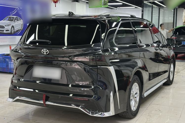 Used Toyota Granvia 2024 2.5L Hybrid Comfort Edition Exterior 6