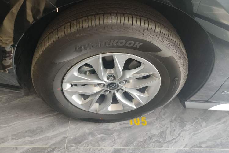 Used Toyota Granvia 2024 2.5L Hybrid Comfort Edition Exterior 7