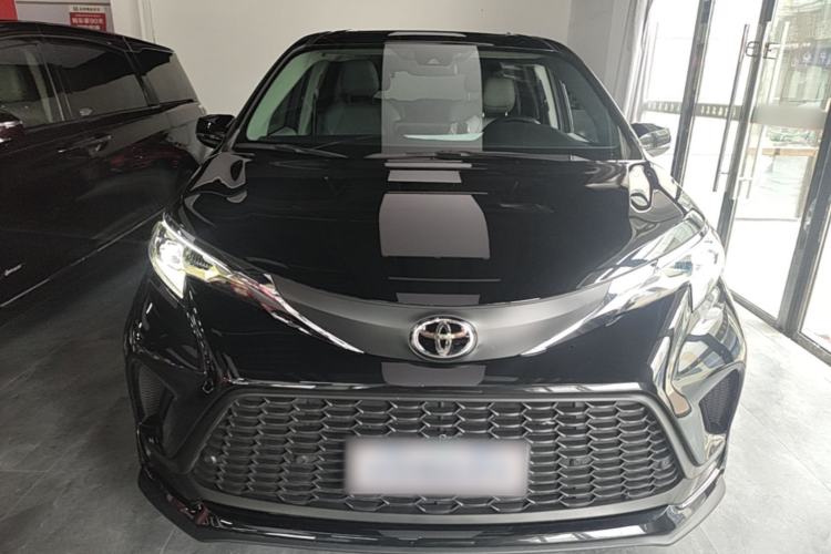 Used Toyota Granvia 2024 2.5L Hybrid Comfort Edition Front