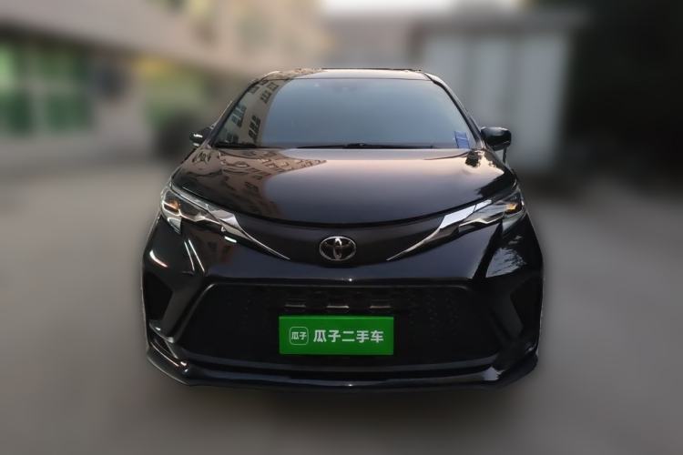 Used Toyota Granvia 2024 2.5L Hybrid Comfort Edition Front