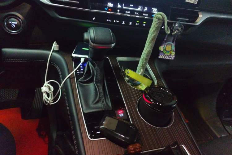 Used Toyota Granvia 2024 2.5L Hybrid Prestige PLUS Four-Wheel Drive Version Gear Lever