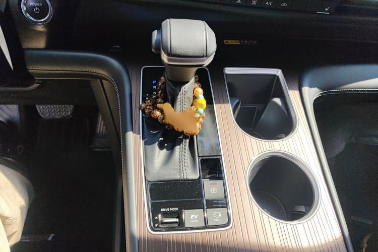 Used Toyota Granvia 2024 2.5L Hybrid Prestige PLUS Edition Gear Lever