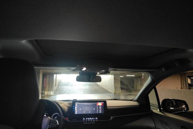 Used Toyota Granvia 2024 2.5L Hybrid Comfort Edition Headliner