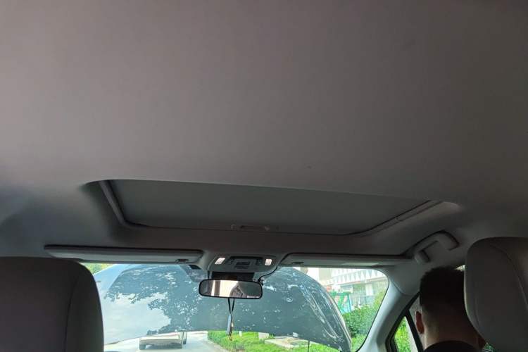 Used Toyota Granvia 2024 2.5L Hybrid Comfort Edition Headliner