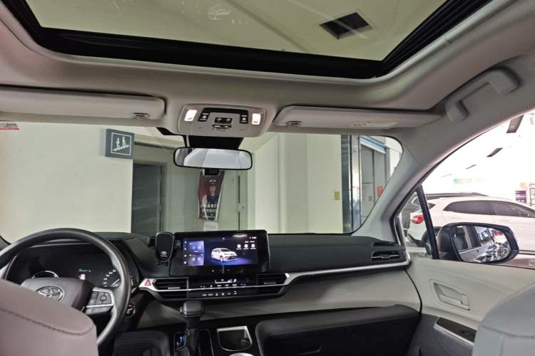 Used Toyota Granvia 2024 2.5L Hybrid Comfort Edition Headliner