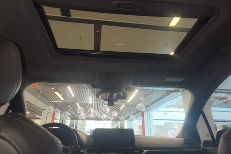 Used Toyota Granvia 2024 2.5L Hybrid Luxury Edition Headliner