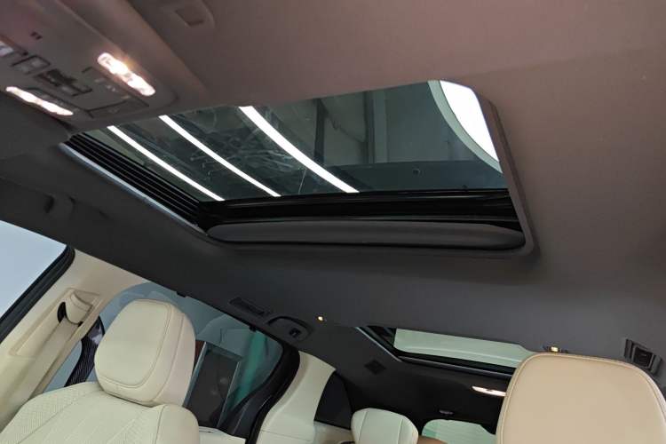 Used Toyota Granvia 2024 2.5L Hybrid Prestige ULTRA Edition Headliner
