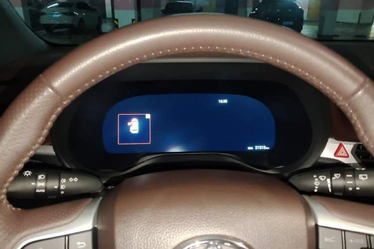 Used Toyota Granvia 2024 2.5L Hybrid Prestige PLUS Four-Wheel Drive Version Instrument Cluster