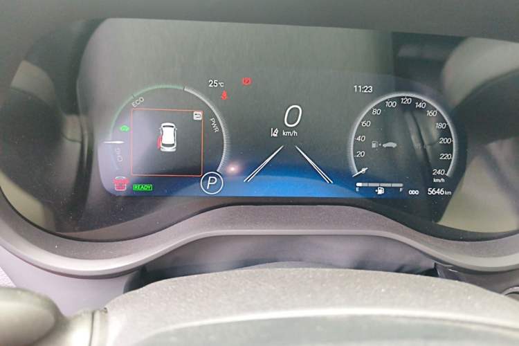 Used Toyota Granvia 2024 2.5L Hybrid Prestige PLUS Edition Instrument Cluster
