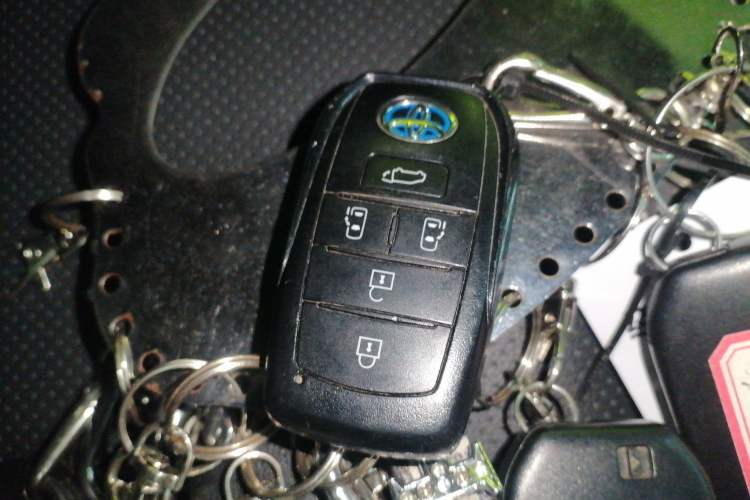 Used Toyota Granvia 2024 2.5L Hybrid Prestige PLUS Four-Wheel Drive Version Interior 1