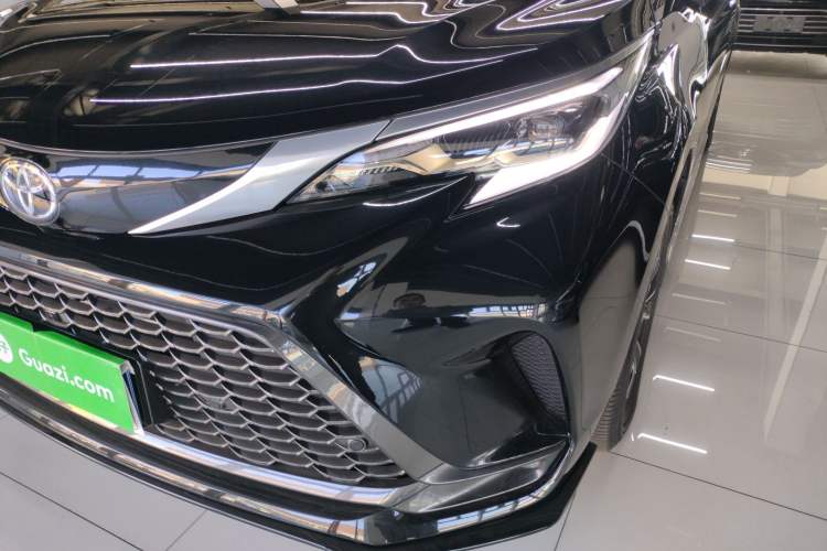 Used Toyota Granvia 2024 2.5L Hybrid Prestige PLUS Four-Wheel Drive Version Left Front Headlight