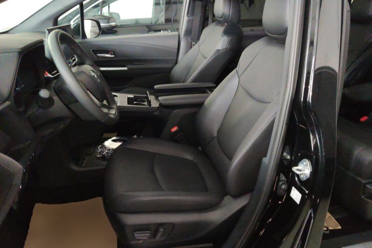 Used Toyota Granvia 2024 2.5L Hybrid Prestige PLUS Edition Left Front Seat