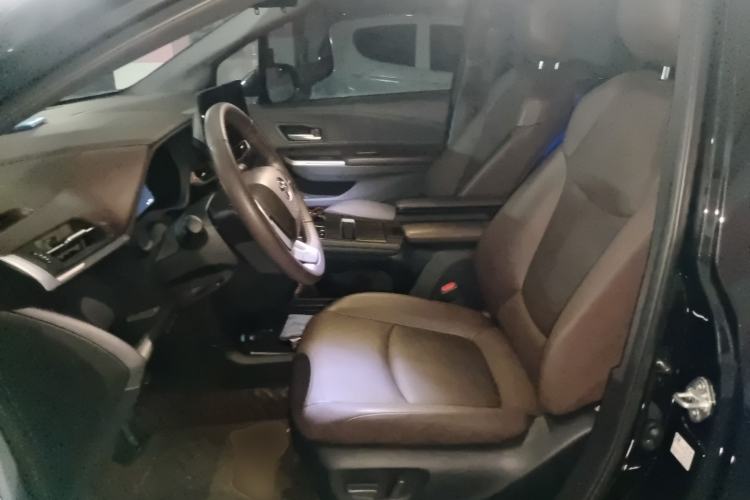Used Toyota Granvia 2024 2.5L Hybrid Prestige PLUS Four-Wheel Drive Version Left Front Seat