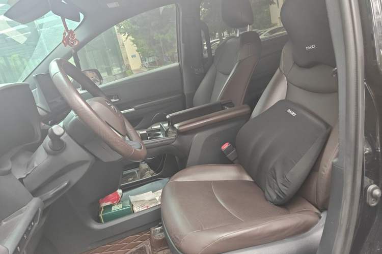 Used Toyota Granvia 2024 2.5L Hybrid Prestige PLUS Four-Wheel Drive Version Left Front Seat