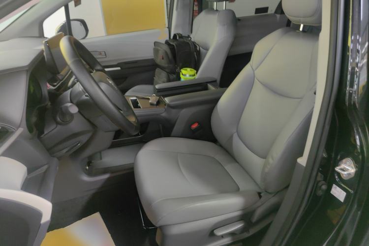 Used Toyota Granvia 2024 2.5L Hybrid Comfort Edition Left Front Seat