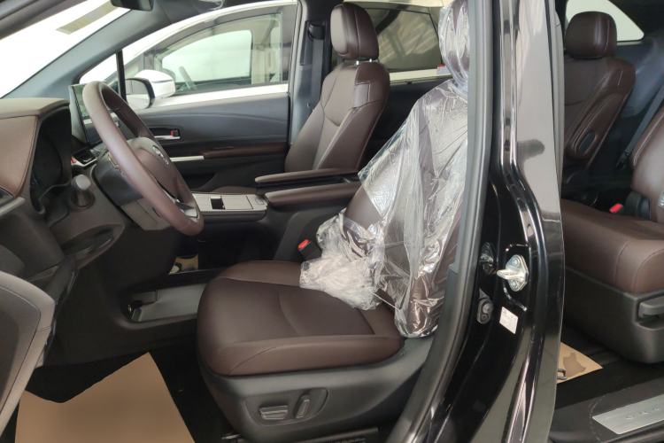 Used Toyota Granvia 2024 2.5L Hybrid Prestige PLUS Four-Wheel Drive Version Left Front Seat