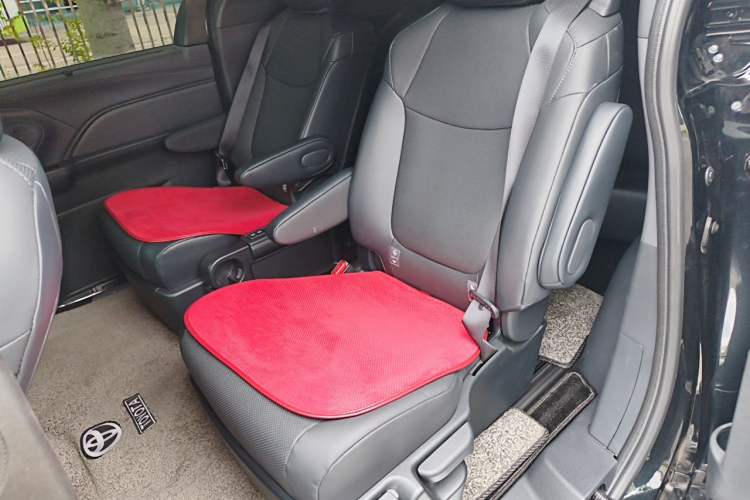 Used Toyota Granvia 2024 2.5L Hybrid Prestige PLUS Edition Left Rear Seat
