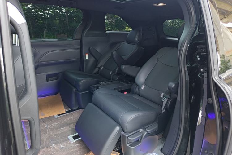 Used Toyota Granvia 2024 2.5L Hybrid Prestige PLUS Edition Left Rear Seat
