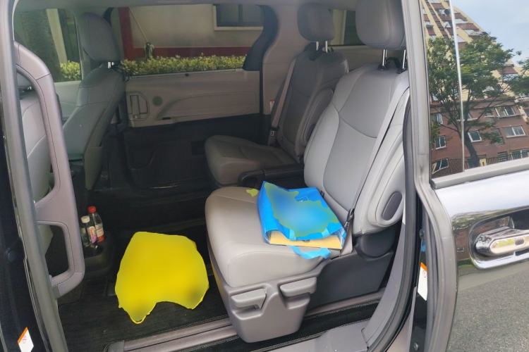 Used Toyota Granvia 2024 2.5L Hybrid Comfort Edition Left Rear Seat