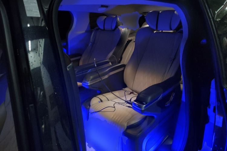 Used Toyota Granvia 2024 2.5L Hybrid Comfort Edition Left Rear Seat