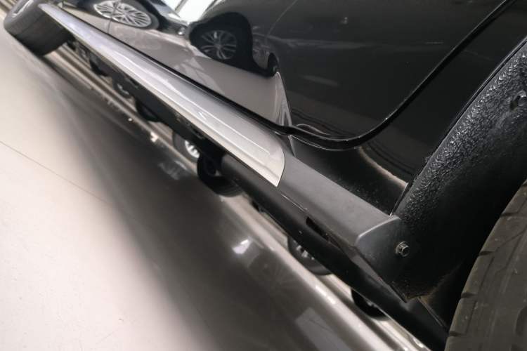Used Toyota Granvia 2024 2.5L Hybrid Prestige PLUS Edition Left Side Sill