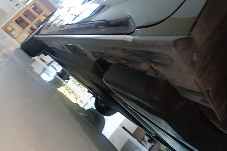 Used Toyota Granvia 2024 2.5L Hybrid Comfort Edition Left Side Sill