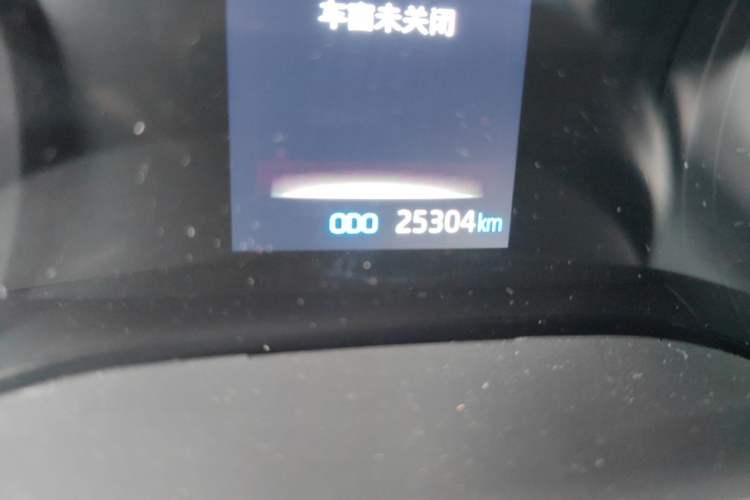 Used Toyota Granvia 2024 2.5L Hybrid Comfort Edition Odometer Close Up
