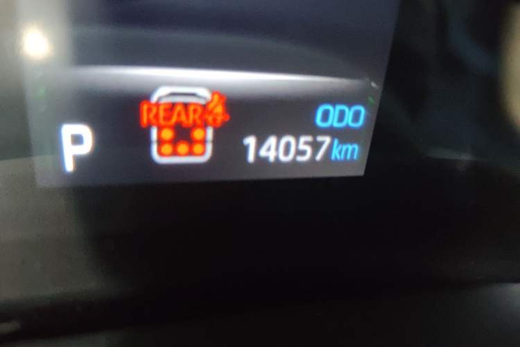 Used Toyota Granvia 2024 2.5L Hybrid Comfort Edition Odometer Close Up