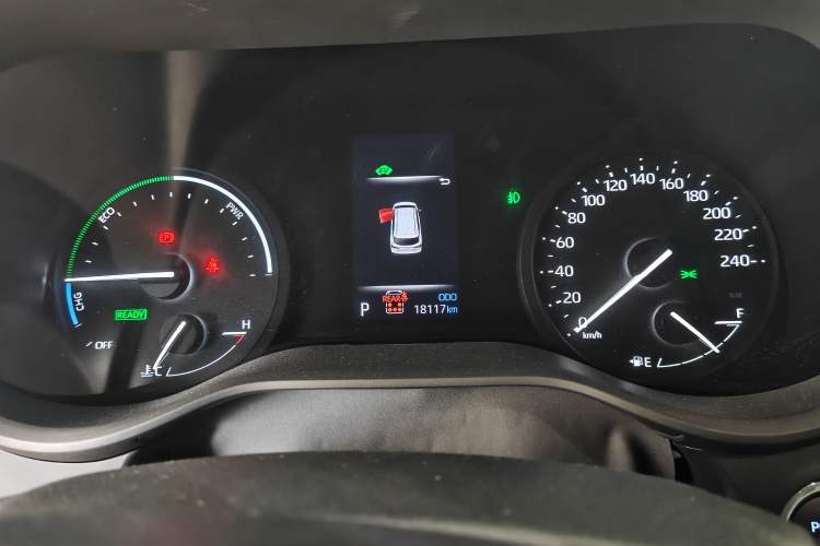 Used Toyota Granvia 2024 2.5L Hybrid Comfort Edition Odometer Close Up