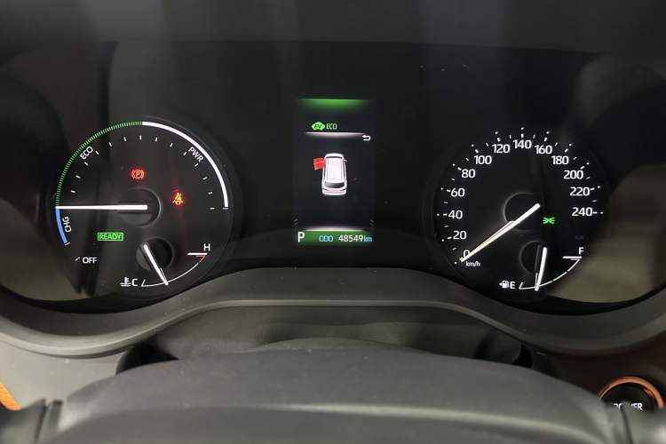 Used Toyota Granvia 2024 2.5L Hybrid Comfort Edition Odometer Close Up