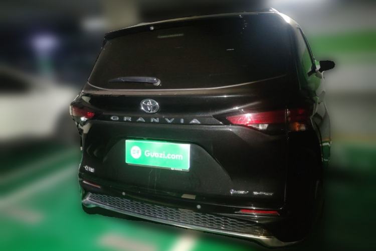 Used Toyota Granvia 2024 2.5L Hybrid Prestige PLUS Four-Wheel Drive Version Rear